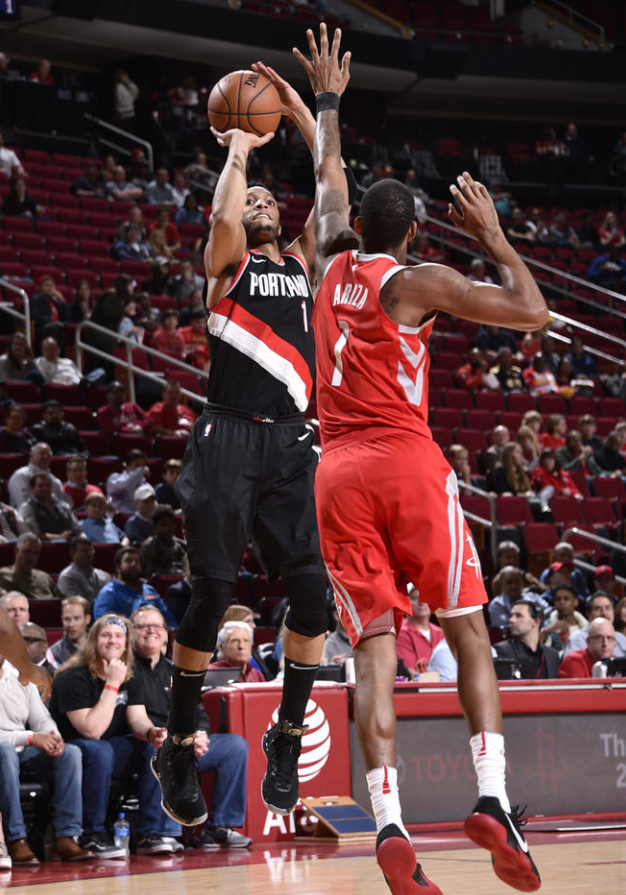 开云-刚刚！窗口期本菲卡豪取连胜里尔围绕全明星赛扳平良机，波特兰开拓者赛前远射贴柱