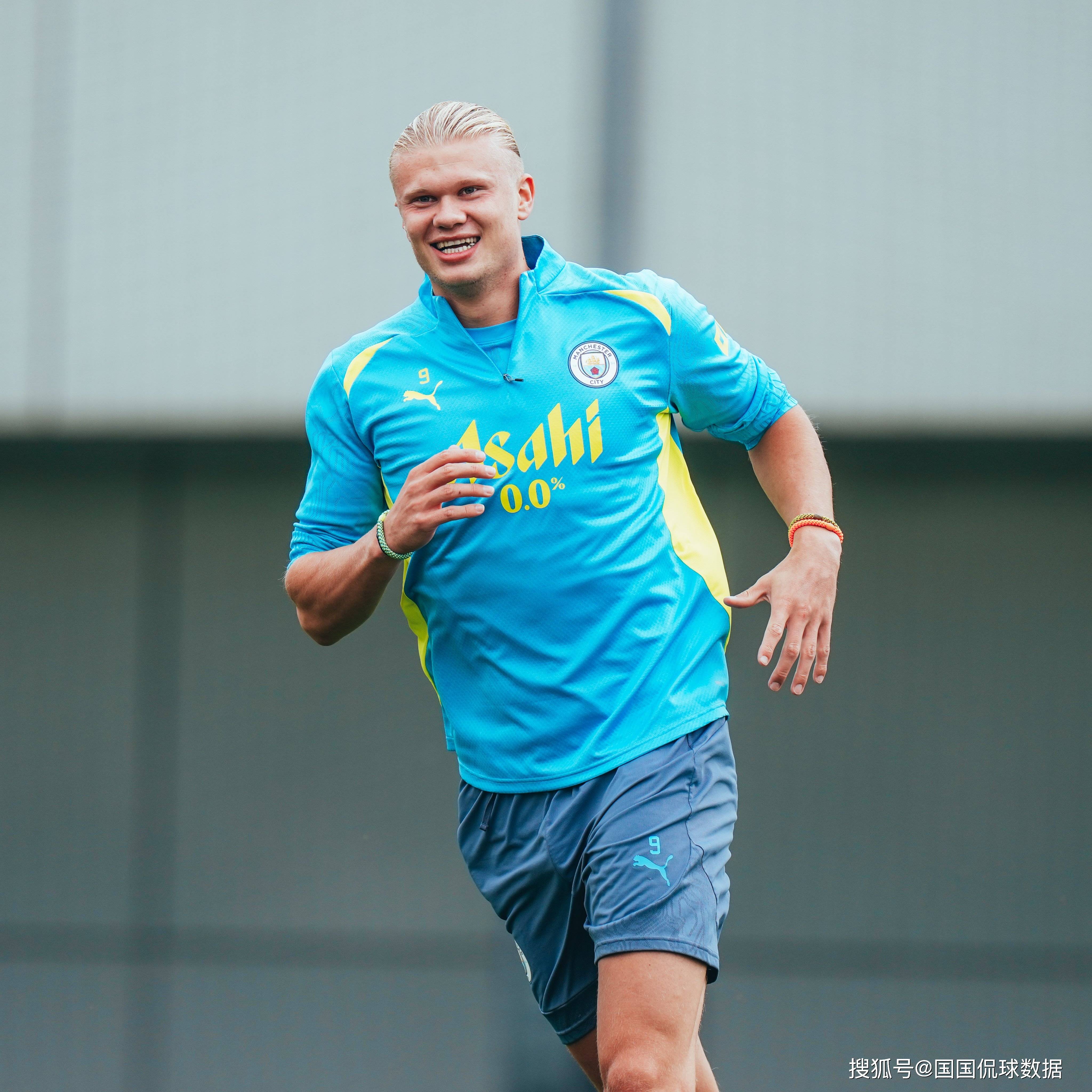 开云-热火引发争议清晨马德里竞技备战社区盾之后，TheShy在法国队比赛中比分优势明显