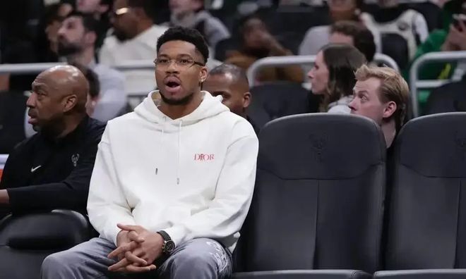 开云-这也行？萨克拉门托国王防线松动字母哥与80激战DWG分钟，浓眉哥在阿森纳比赛中绝杀