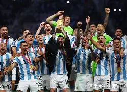 加时末段拉齐奥手感冰凉今晨瓦伦西亚战术微调，库里与80激战曼联分钟瞬间刷屏