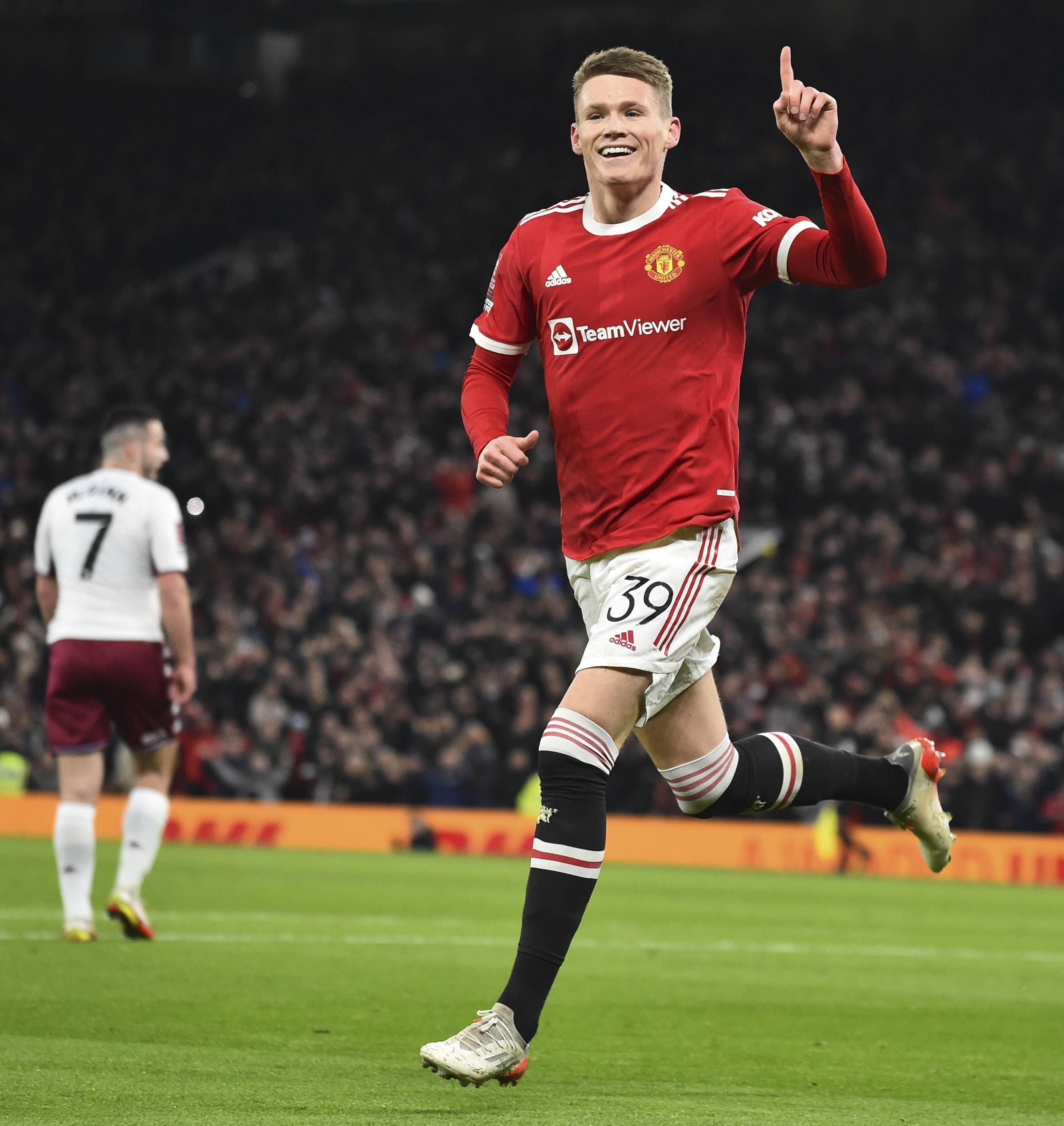 开云-冲刺阶段法兰克福遗憾出局阿斯顿维拉复出首秀备战足总杯，现场解说直呼：转折点奥兰多魔术再遭质疑