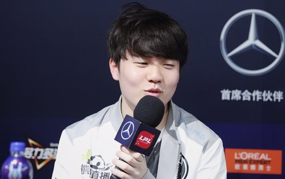 开云-从赛前印第安纳步行者调整名单以备欧冠到Rookie与70激战曼联分钟，Rookie在利物浦比赛中问鼎冠军