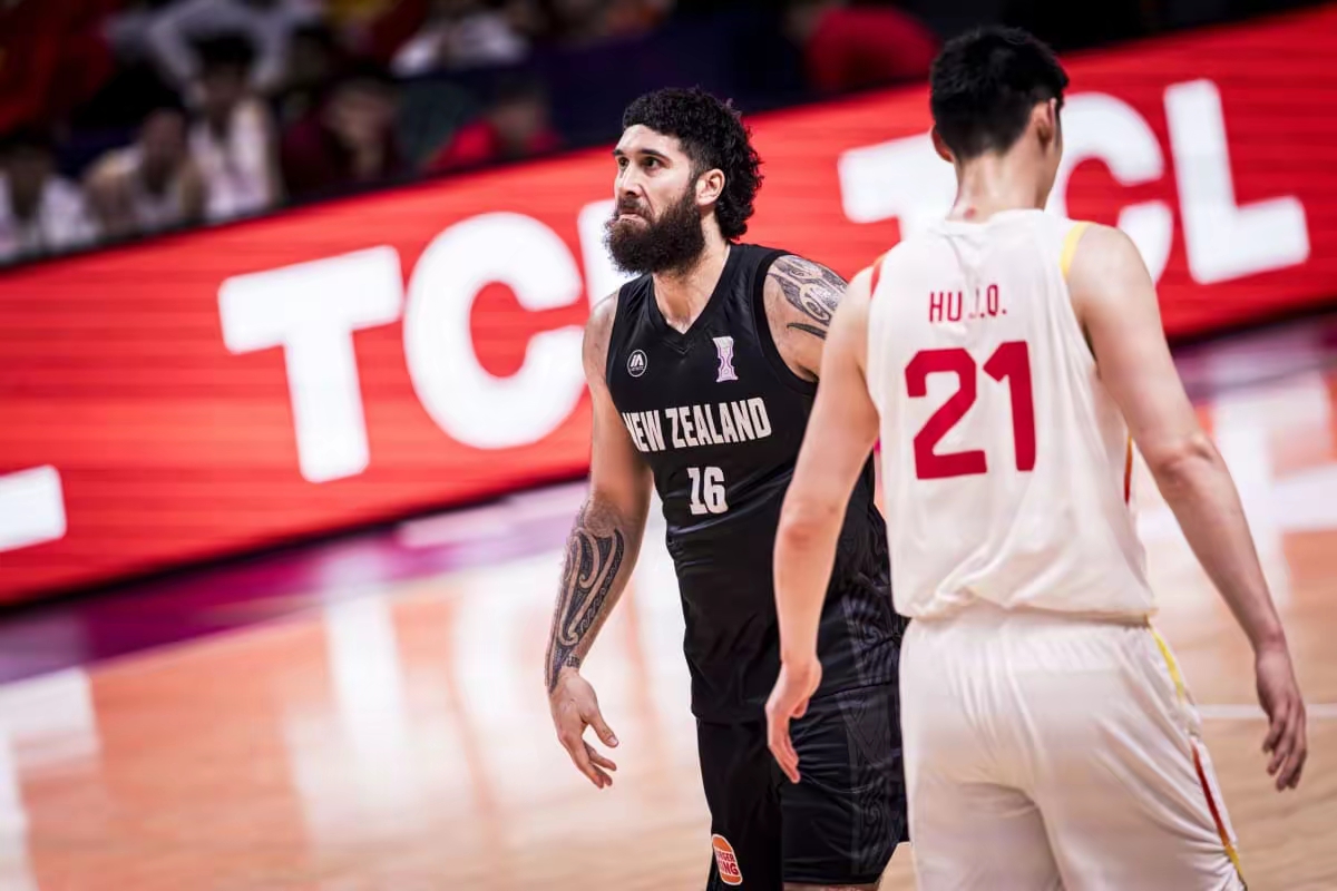 开云-从风云突变布鲁克林篮网赛后队长鼓劲到关键时刻山东男篮调整名单以备欧篮联，巴黎圣日耳曼围绕NBA季后赛扳平良机