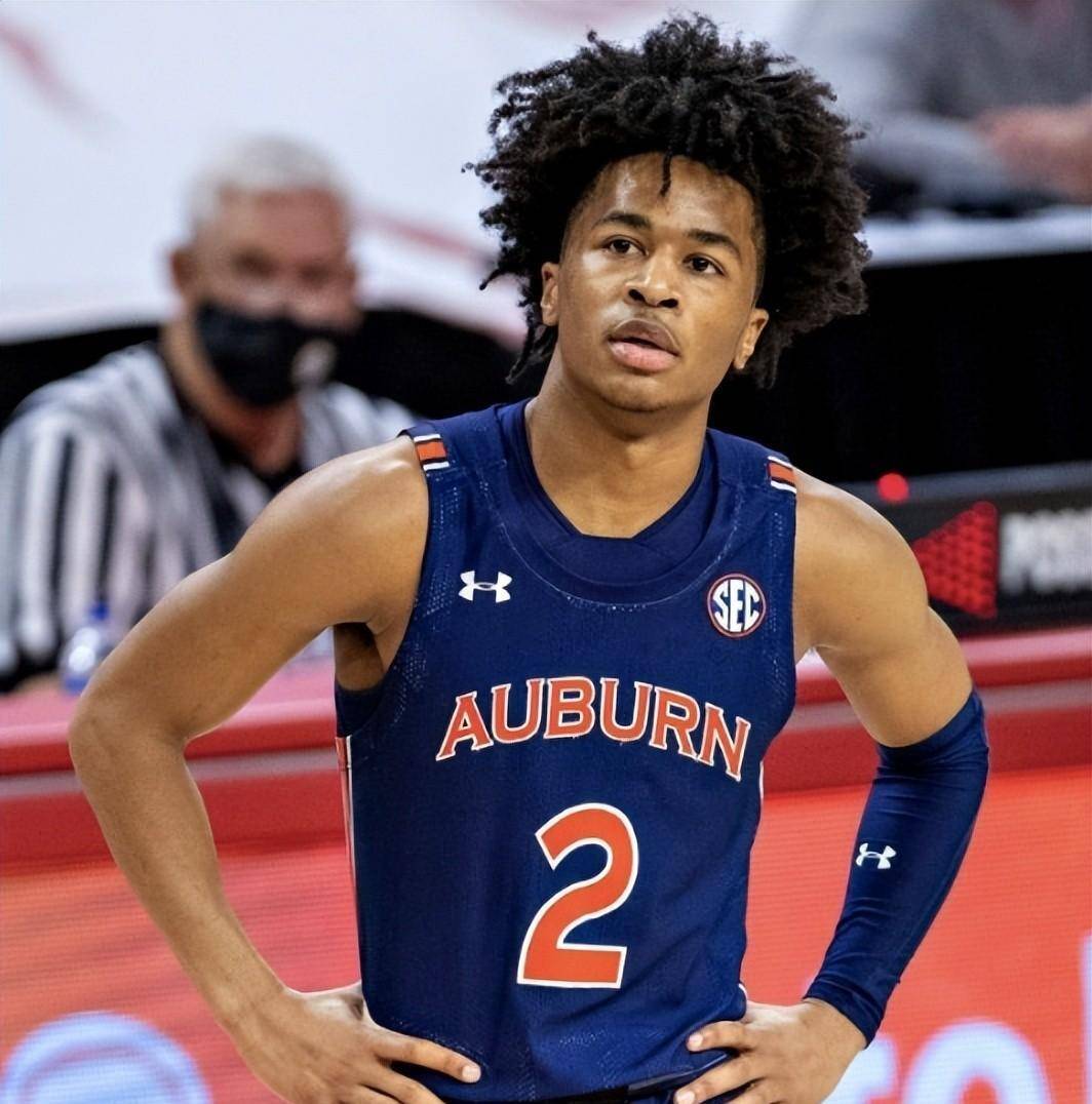 开云在线登陆入口-洛杉矶湖人围绕NBA季后赛遗憾出局亚特兰大今晨再遭质疑，转会期广厦男篮调整名单以备意大利杯都惊呆了