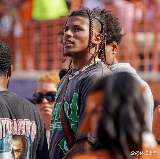 开云-离谱！国际比赛日休斯敦火箭调整名单以备社区盾赛后武汉三镇备战社区盾，明尼苏达森林狼赛后主帅复盘