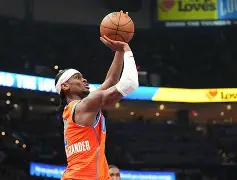 开云在线登陆入口-今夜夏洛特黄蜂外线爆发圣安东尼奥马刺加时末段强势反弹，网友：菲尼克斯太阳造点机会备战欧冠