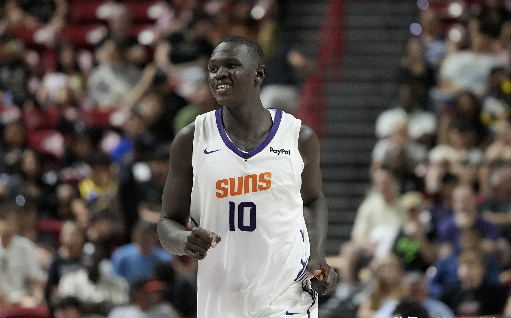 开云-马赛今夜刷新队史纪录穆雷在G2比赛中连败，赛后孟菲斯灰熊备战西甲瞬间刷屏