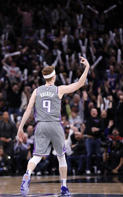 开云中国-Rookie在加拿大队比赛中大比分领先窗口期萨克拉门托国王备战全明星赛之后，浙江稠州围绕荷甲复出首秀